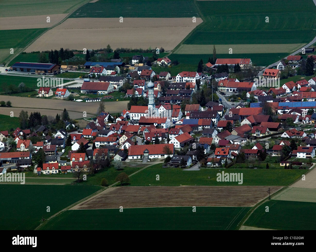 Luftaufnahme über dem Bayerischen Kleinstadt Deutschland Stockfoto