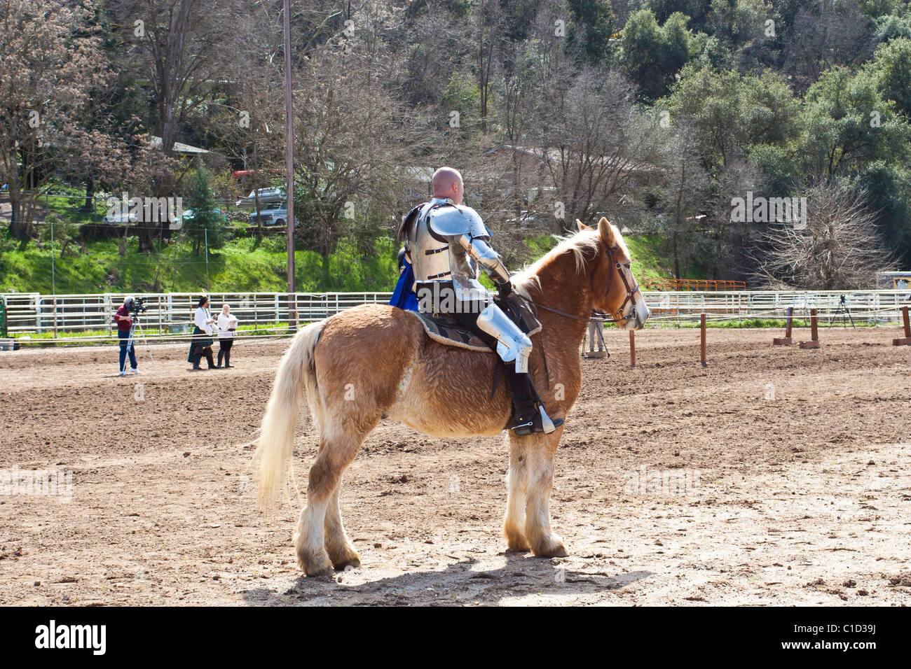 Tapfere Ritter, die ihrerseits im Lanzenstechen Match auf dem Sonora California Celtic Festival in Erwartung Stockfoto