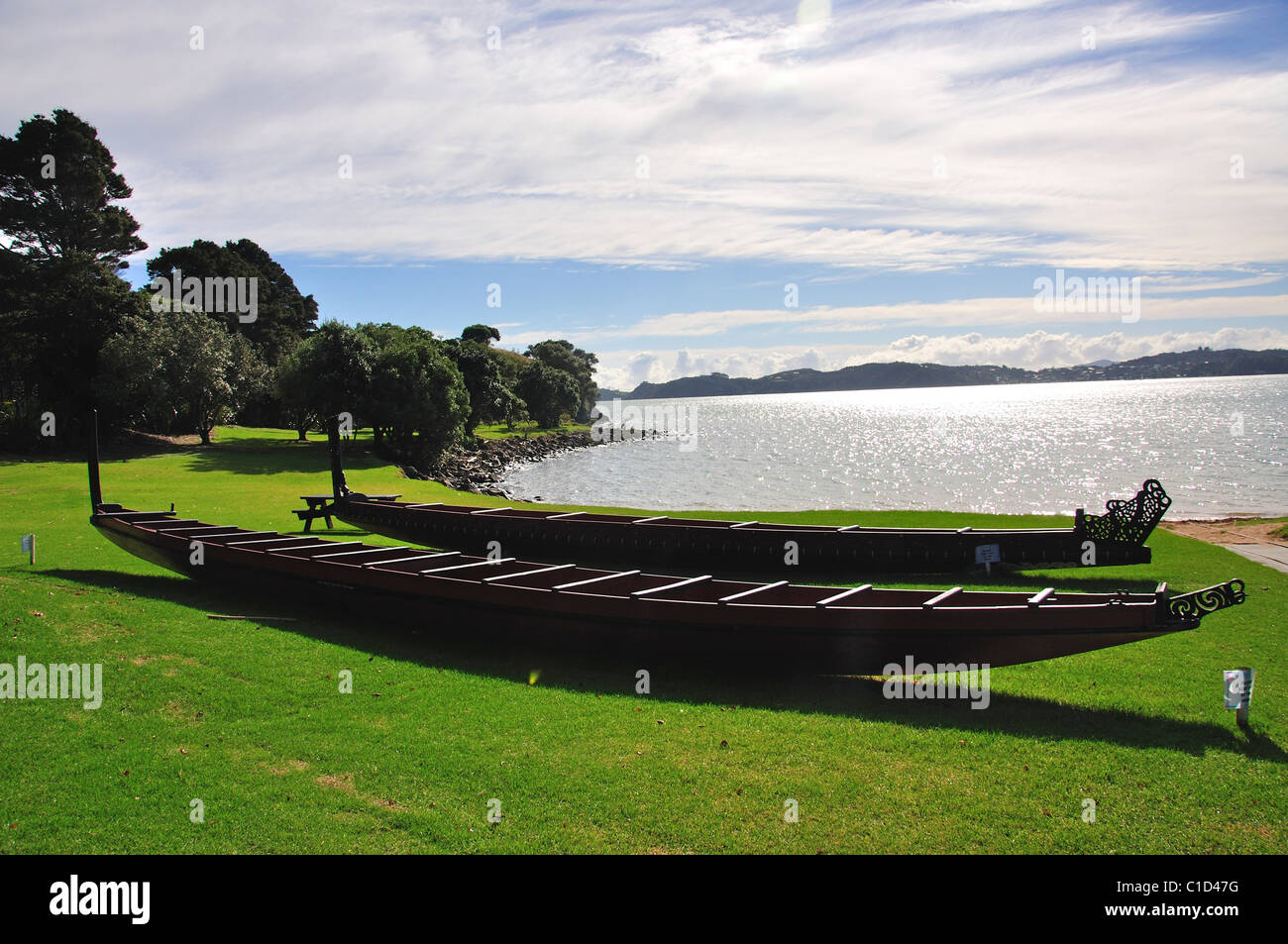 Maori Kanus, Hobsons Strand, Waitangi Treaty Grounds, Waitangi, Bucht der Inseln, Region Northland, Nordinsel, Neuseeland Stockfoto