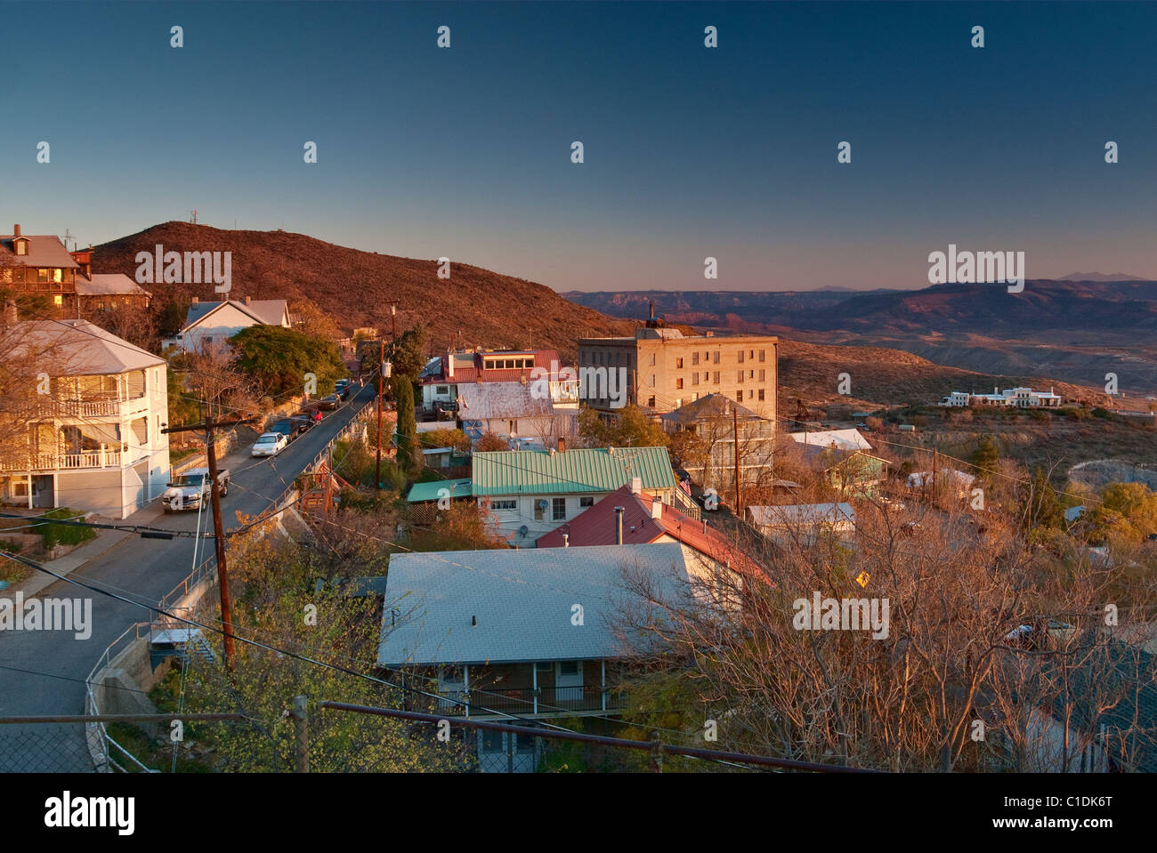 Stadt des Hieronymus im Verde Valley bei Sonnenaufgang, Arizona, USA Stockfoto