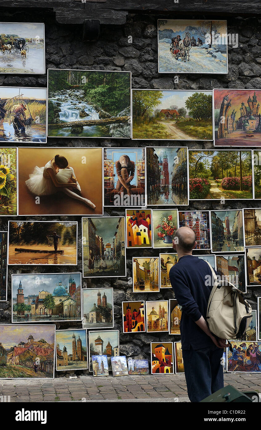 Kleinpolen Polen Region Krakau alte Stadt (Stare Miasto) Gemälde von Amateuren Maler hingen an den Wänden von den Piariste Stockfoto