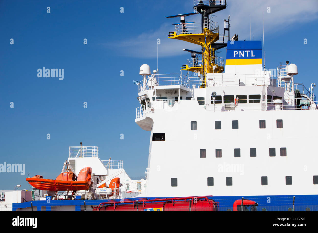 PNTL (Pacific Nuclear Transport Limited) nukleare Transport zu Schiffe docken in Barrow in Furness, Cumbria, UK Stockfoto