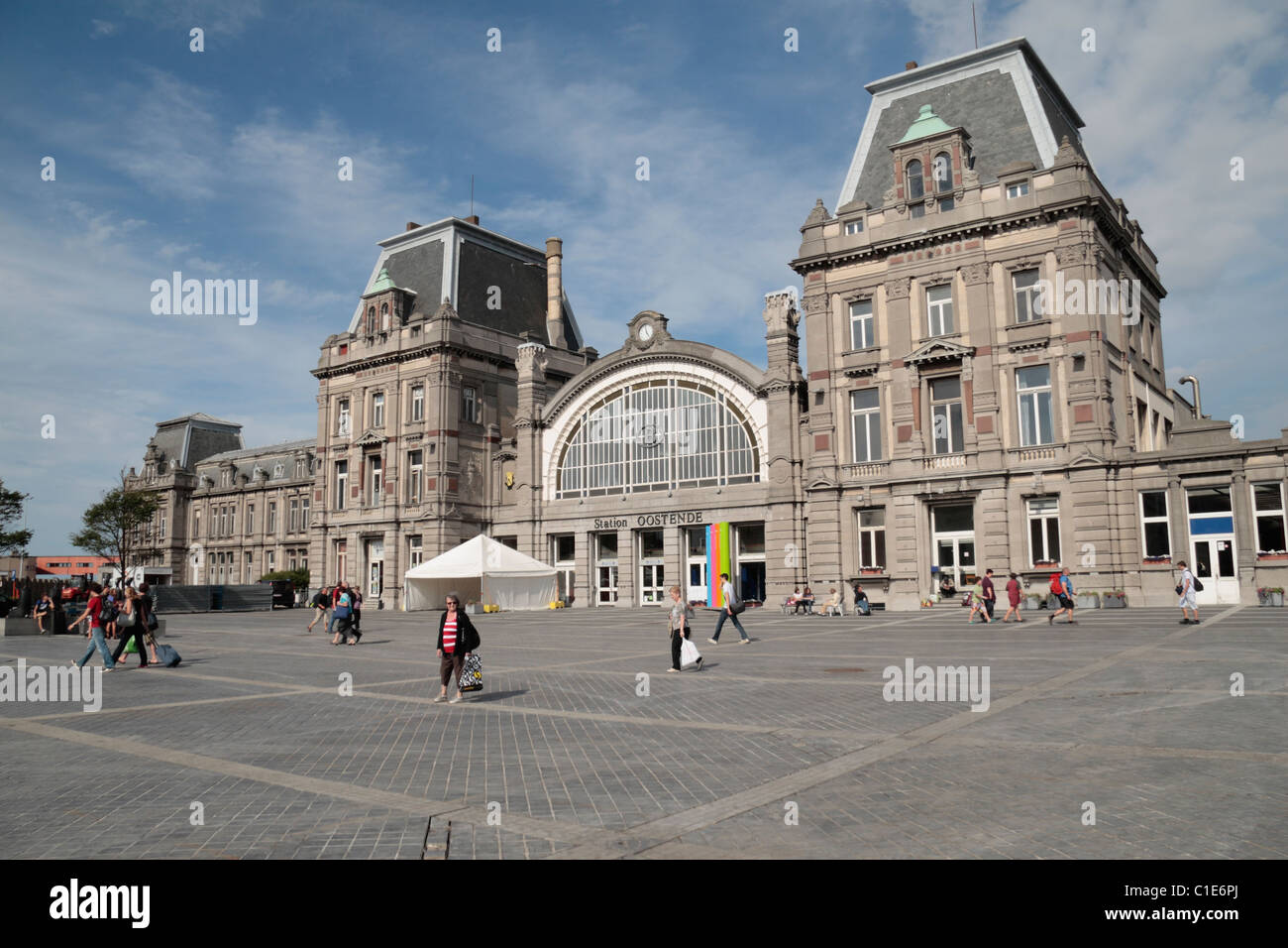 Der Hauptbahnhof in Ostende, Belgien. Aug 2010 Stockfoto
