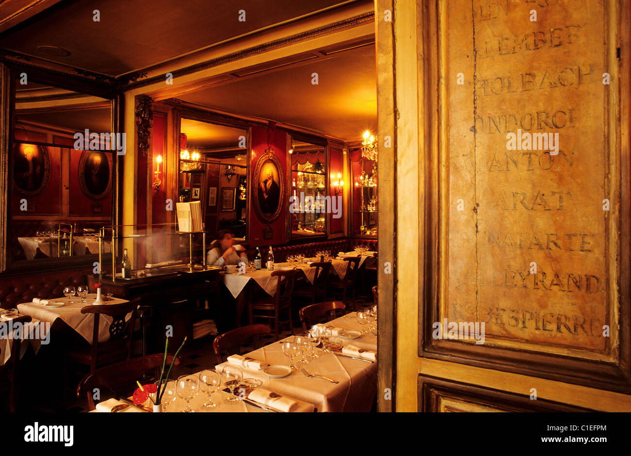 Frankreich, Paris, Cour de l ' ancienne Comedie, Restaurant Le Procope, das älteste Restaurant in Paris eröffnete im Jahre 1686 Stockfoto