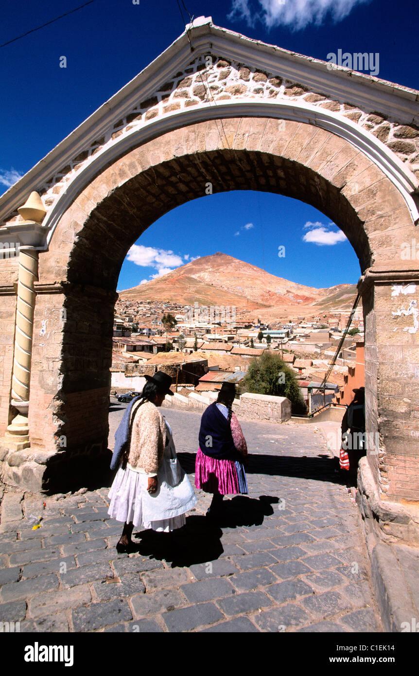 Bolivien, die koloniale Stadt Potosi (13 000 ft), von der UNESCO als Welterbe gelistet Stockfoto