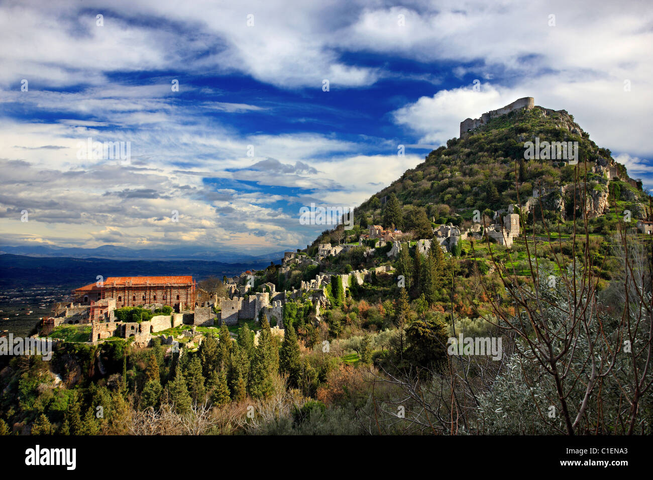 Die mittelalterliche, byzantinische Castletown von Mystras, nahe Sparta Stadt, Lakonia, Peloponnes, Griechenland. Stockfoto