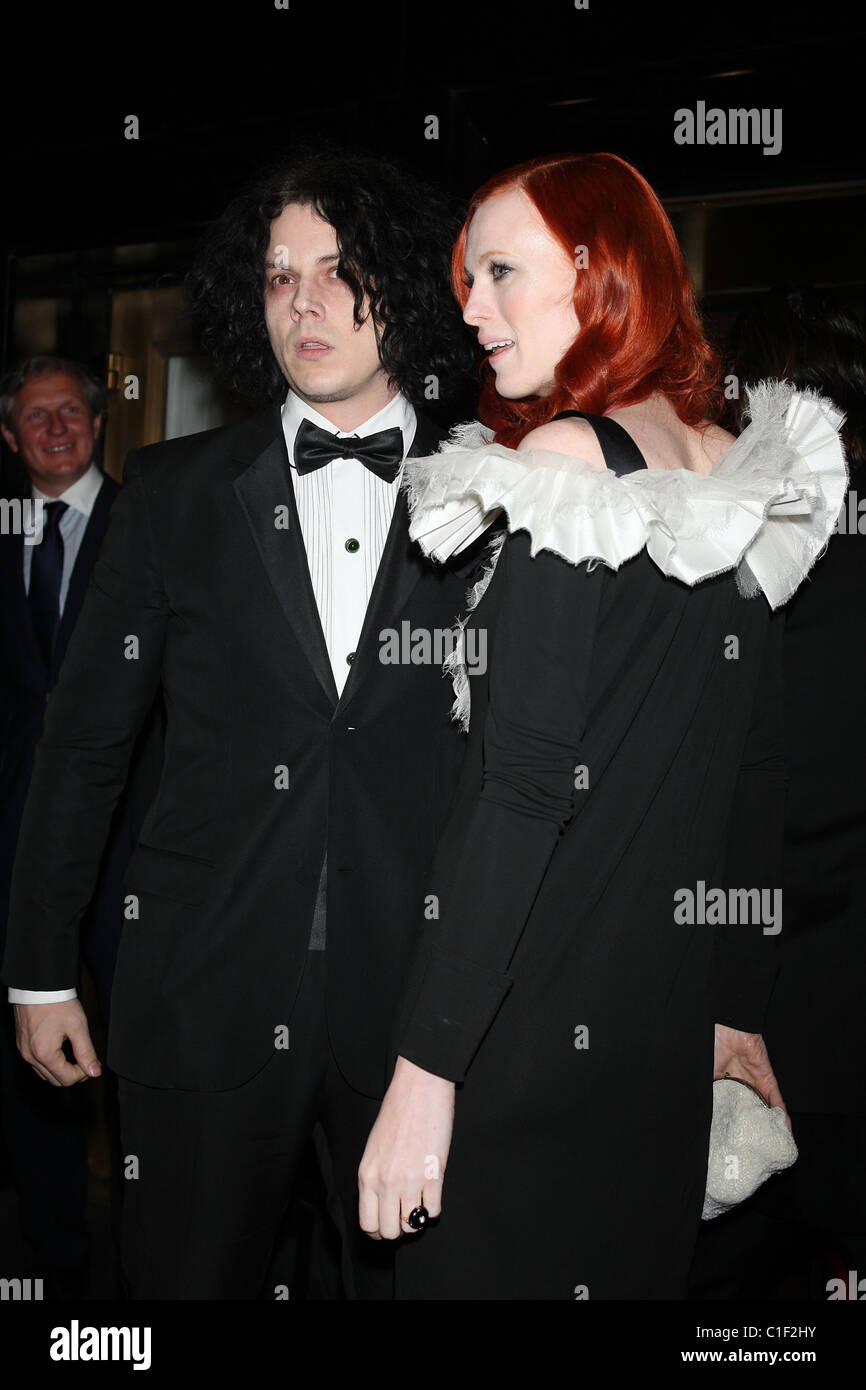 Karen Elson And Jack White Stockfotos Und Bilder Kaufen Alamy