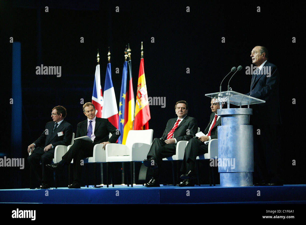 Frankreich Haute Garonne Toulouse le Präsident Francais Jacques Chirac le premier Ministre Britannique Tony Blair le chancelier Stockfoto