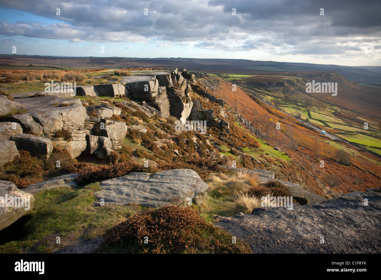 Curbar Rand und Blick Richtung Baslow Rand, Derbyshire, England Stockfoto