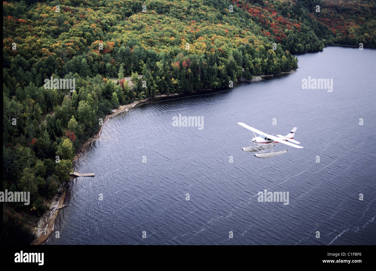 Kanada, Quebec Provinz, Stadt, fliegen im Wasserflugzeug über den Nationalpark Mauricie (Luftbild) Stockfoto