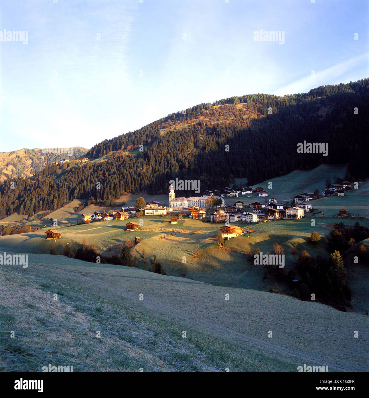 Österreich, Tirol, Lesachtal-Region, Dorf und Tal von Maria Luggau Stockfoto