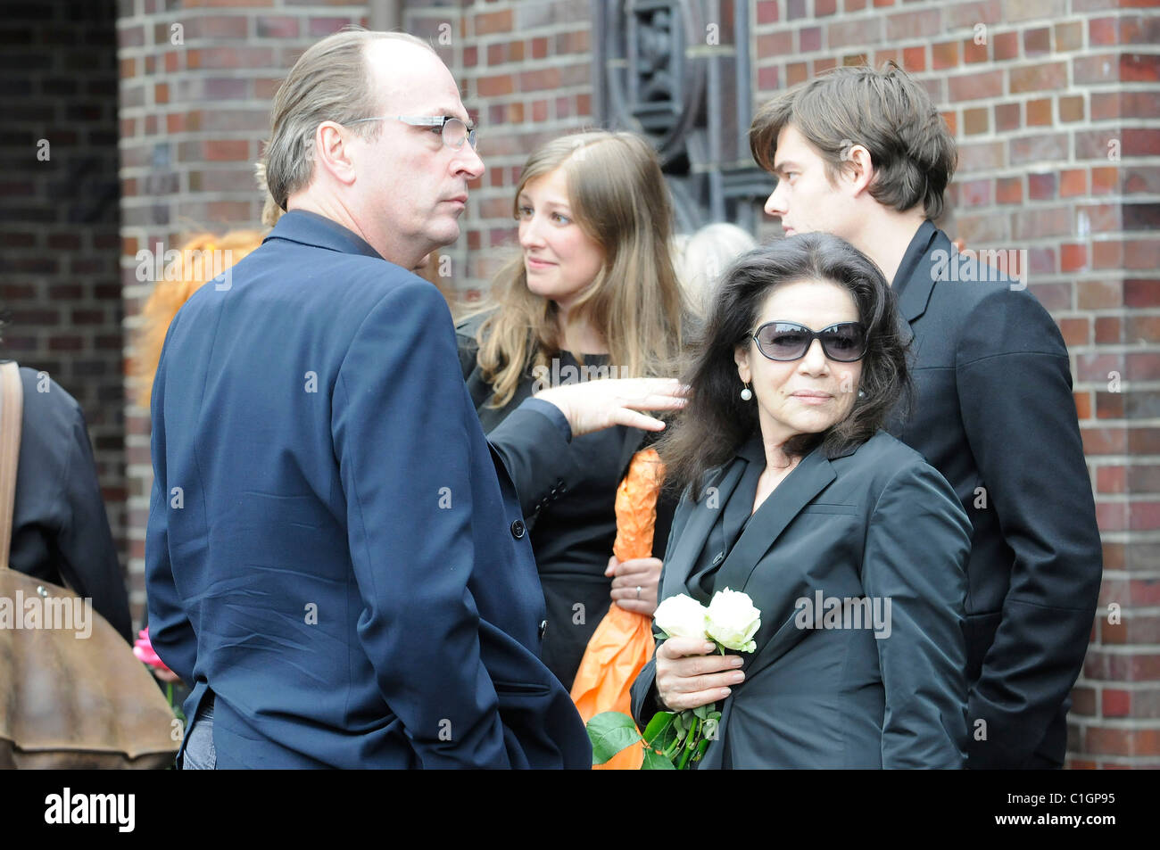 Herbert Knaup, Alexandra Maria Lara, Sam Riley, Hannelore ...