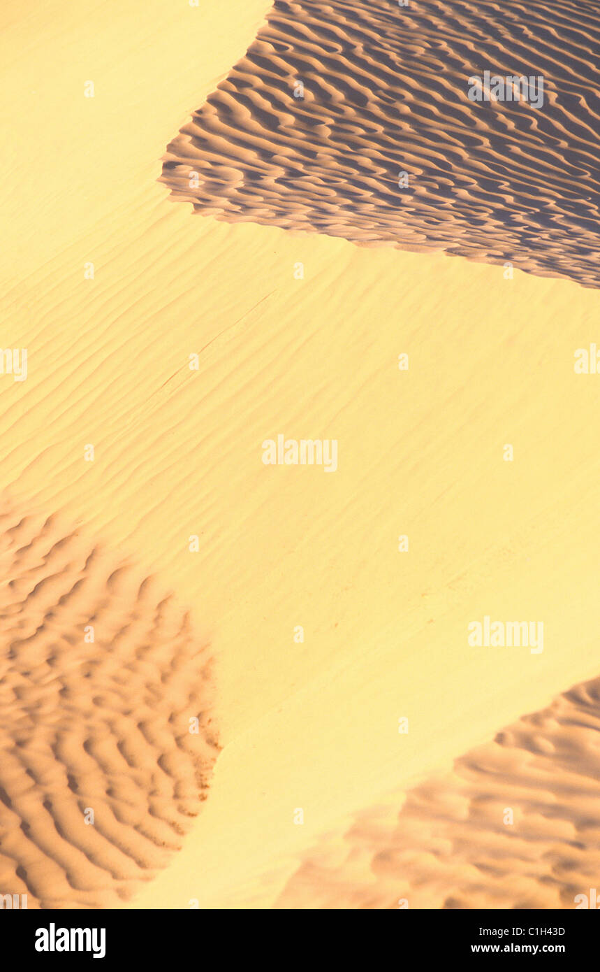 Tunesien, Sahara Wüste, Dünen und Sand ripple Marken Stockfoto