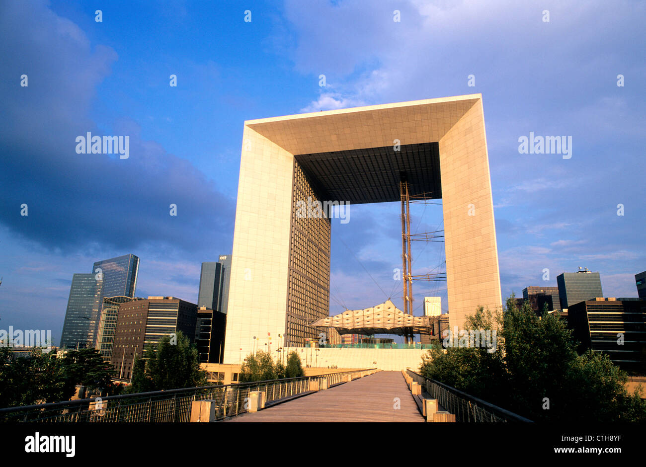 Frankreich, Paris, La Défense, Grande Arche (großer Bogen) von Architekt Otto Von Spreckelsen Stockfoto