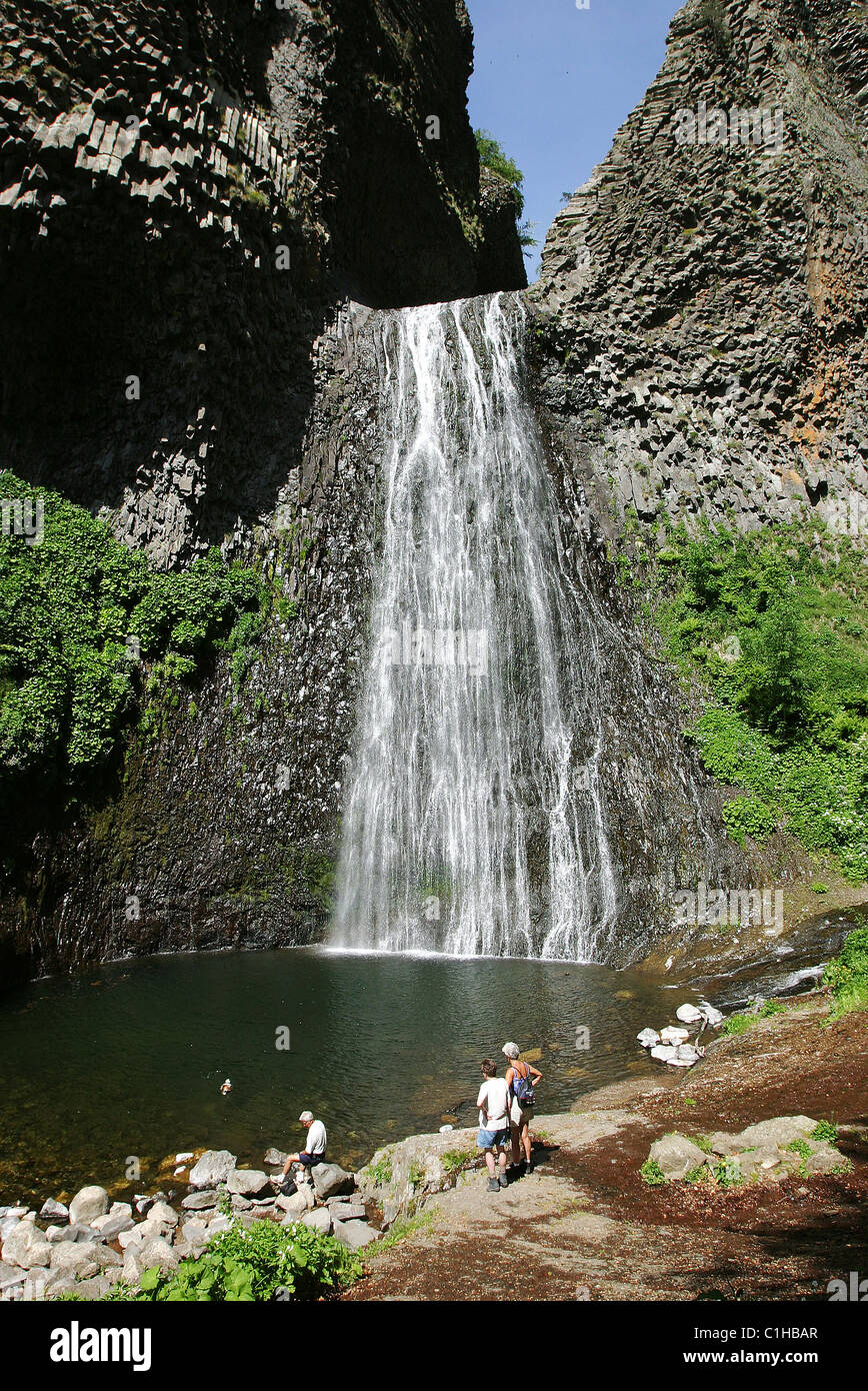 Frankreich, Ardeche, cascade du Ray-Pic Dans Les Gorges De La Bourges, Parc Naturel regional des Monts d'Ardeche Stockfoto