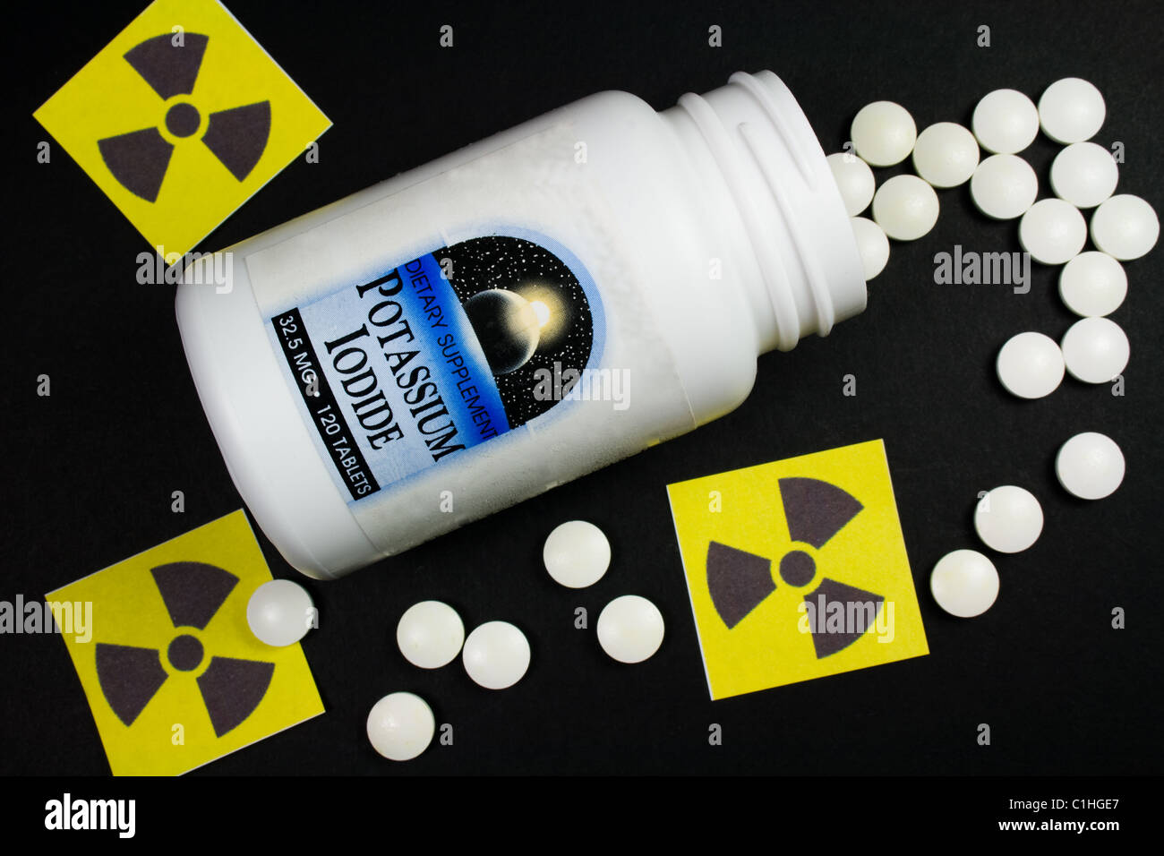 Kaliumjodid-Tabletten - Behandlung für Strahlenbelastung (Jodtabletten) Stockfoto