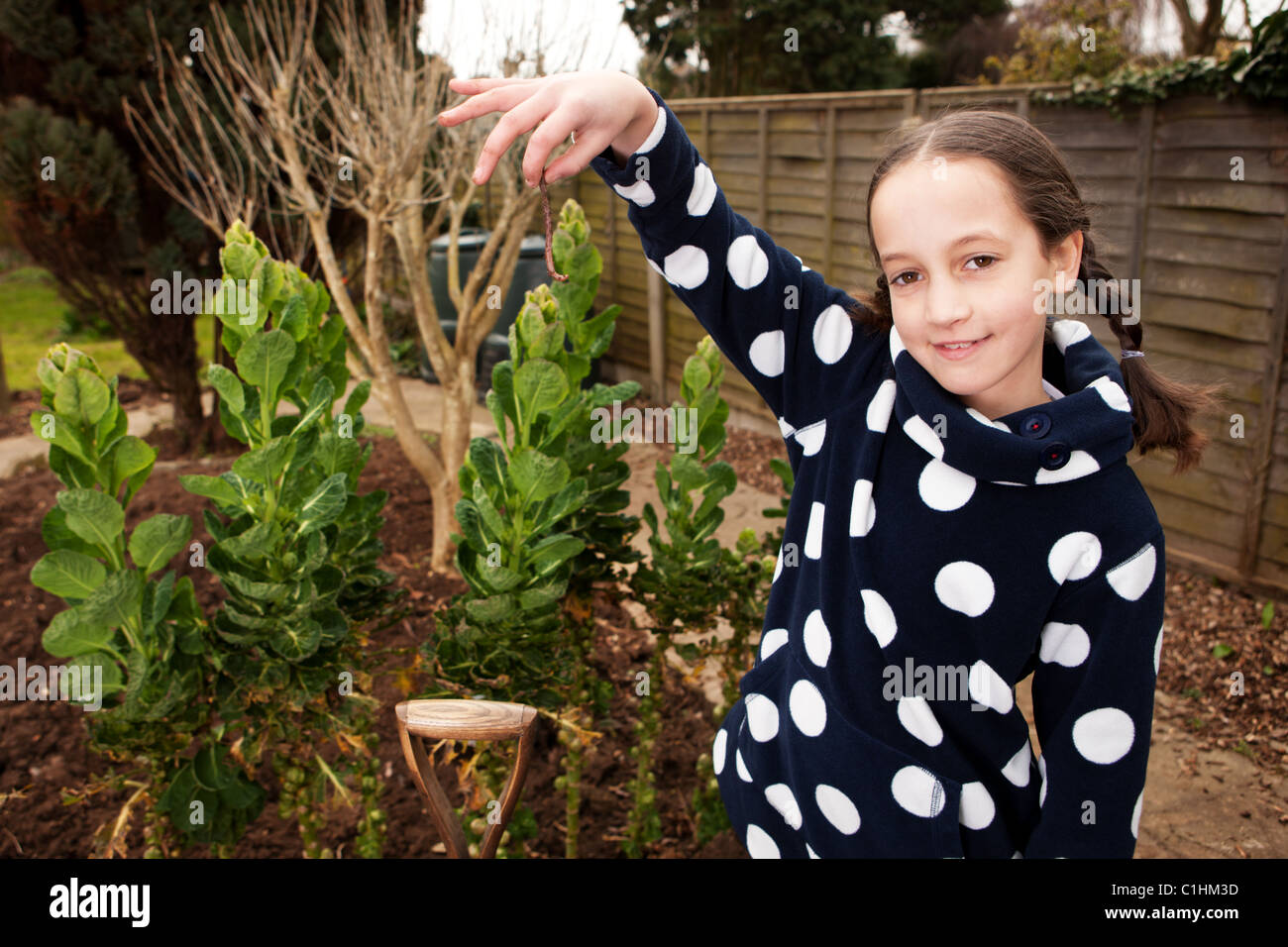 Kind im Garten Stockfoto