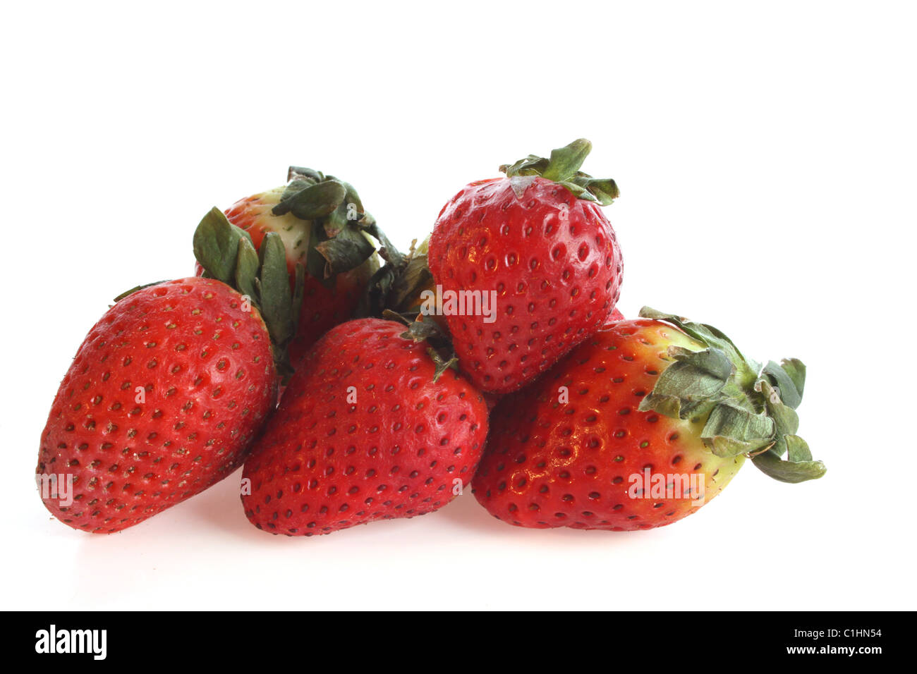 Erdbeeren auf dem weißen Hintergrund isoliert Stockfoto