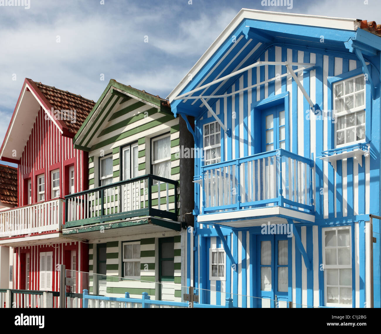 Jetzt Urlaub gestreiften Fishermens Hütten, Häuser, Costa Nova, Zentral-Portugal Stockfoto