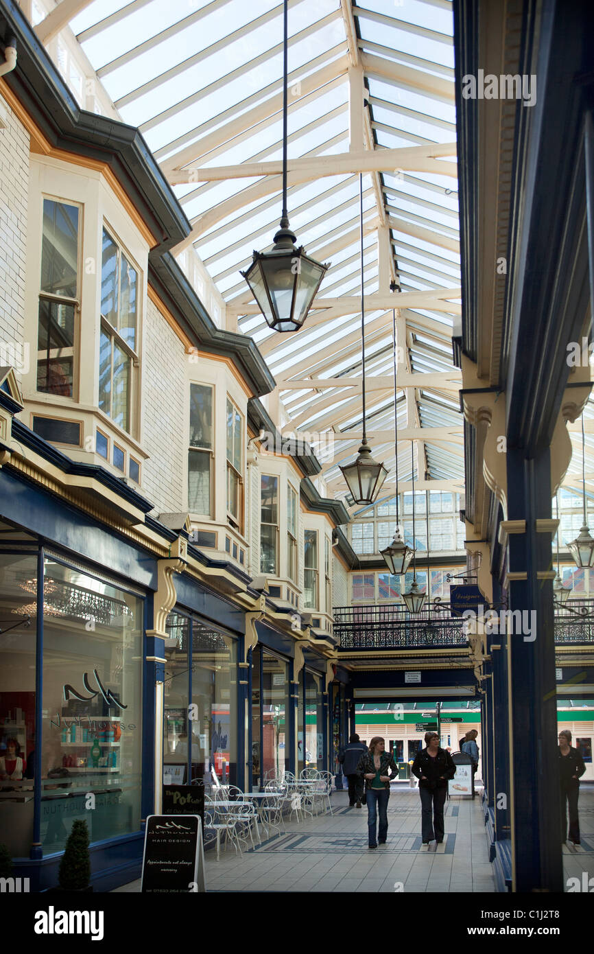 Newport-Arcade-Süd-Wales Stockfoto