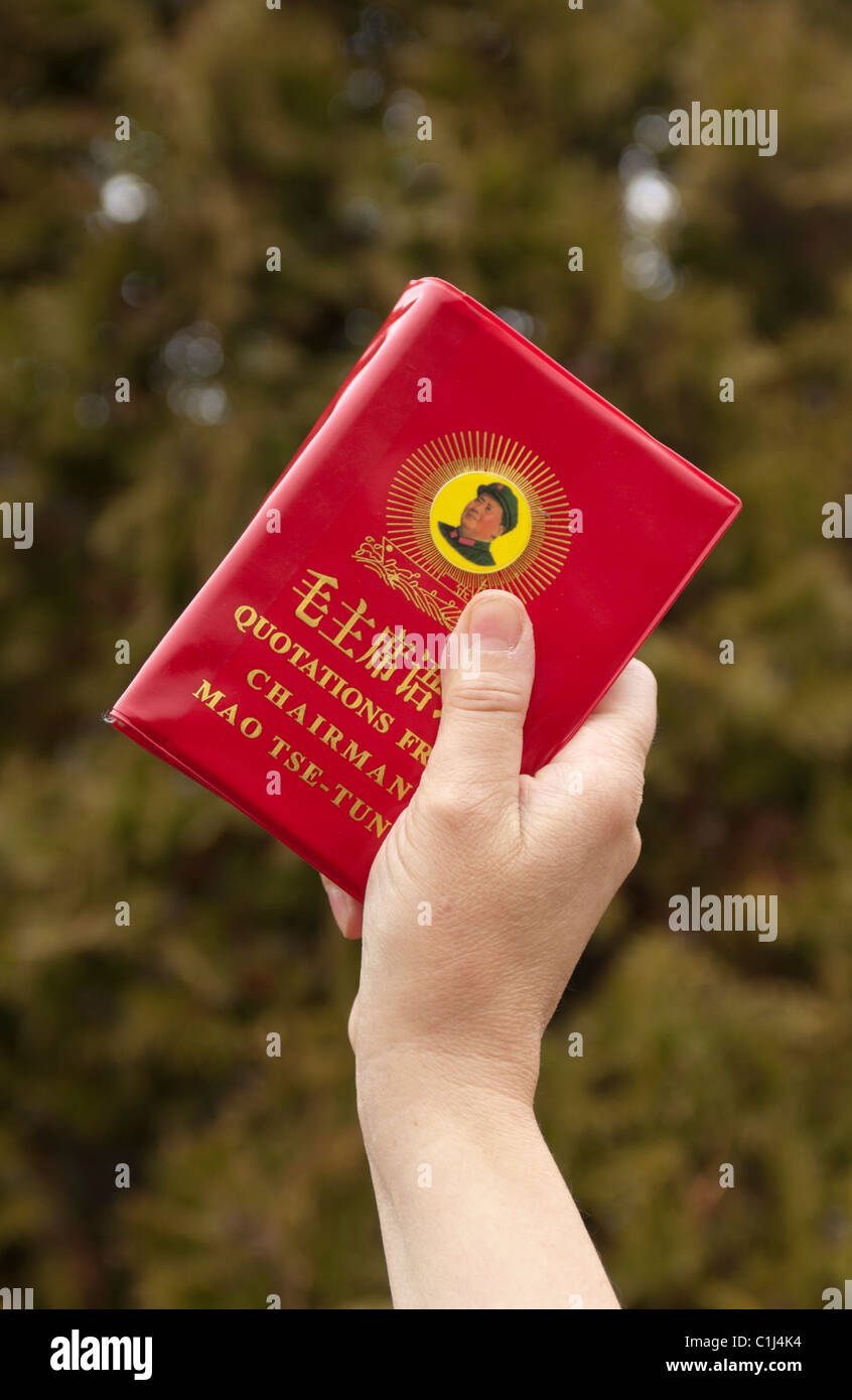 Preisangabe vom Vorsitzenden Mao Tse-Tung. "Das kleine rote Buch". Stockfoto
