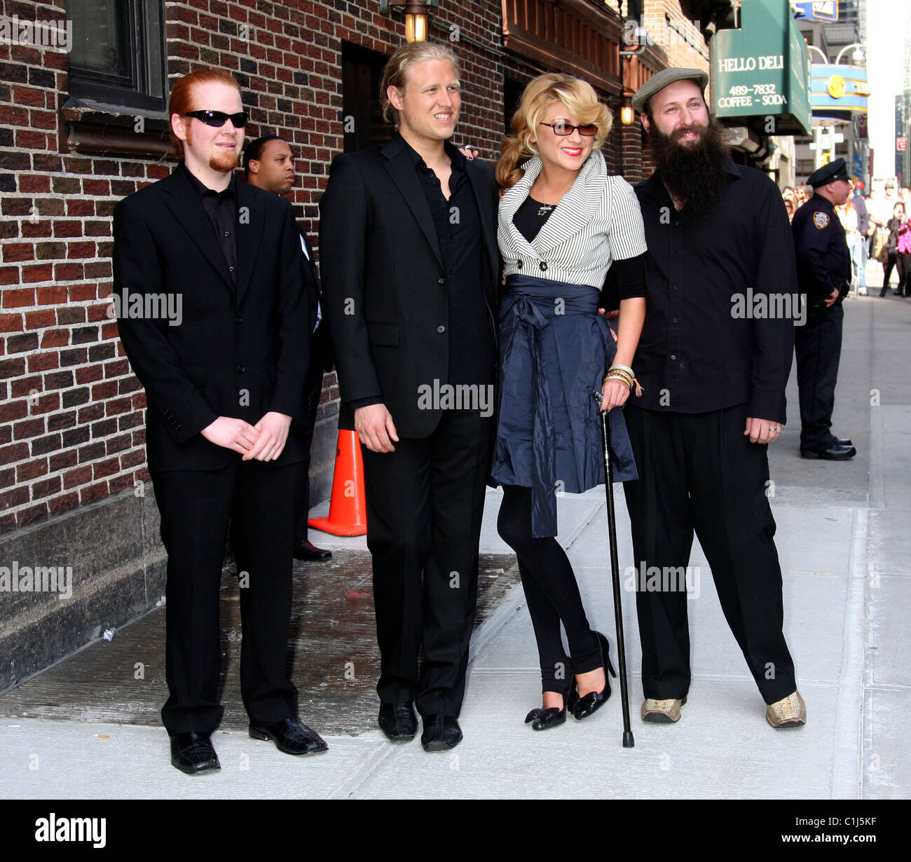 Melody Gardot vor dem Ed Sullivan Theater für die "Late Show With David Letterman" New York City, USA - 01.06.09 Stockfoto