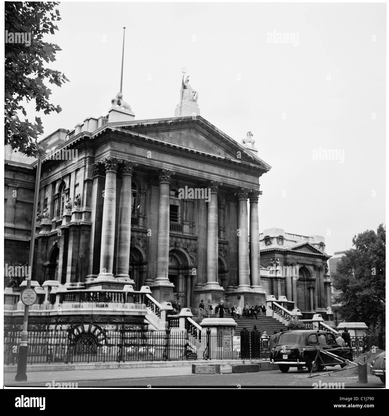 1950er Jahre, Außenansicht der Tate Gallery, früher bekannt als National Gallery of British Art, in Millbank, Pimlico, Westminster London, England, UK. Stockfoto