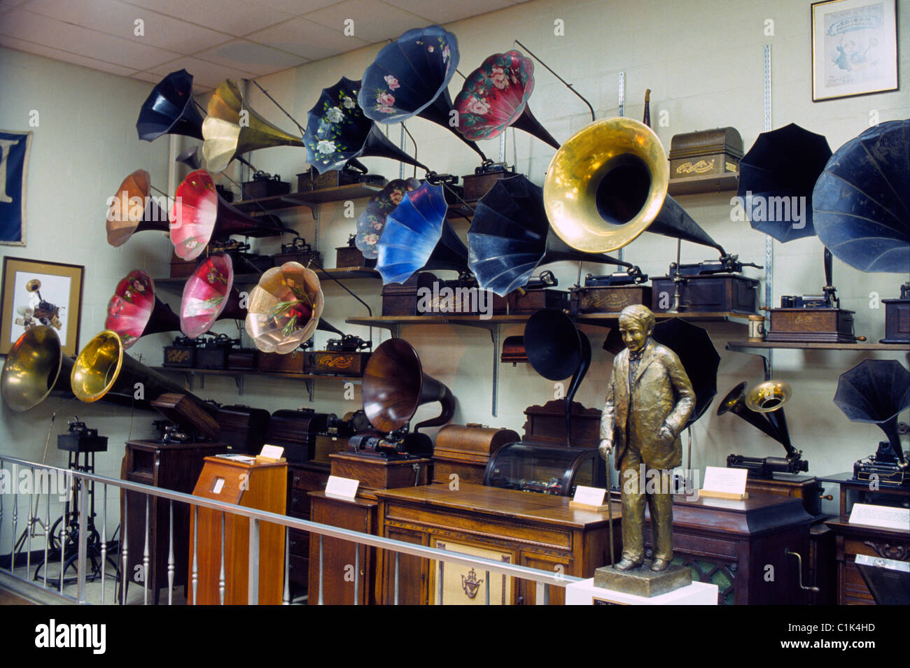 Der Phonograph (auch genannt ein Grammophon) wurde von Edison erfunden und frühen Modelle erscheinen in seinem Museum in Fort Myers, Florida, USA. Stockfoto