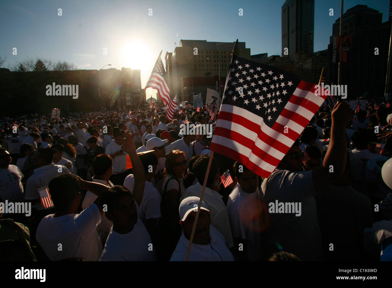 Etwa 12.000 Menschen marschieren und Rallye für Immigration Law Reform. Stockfoto