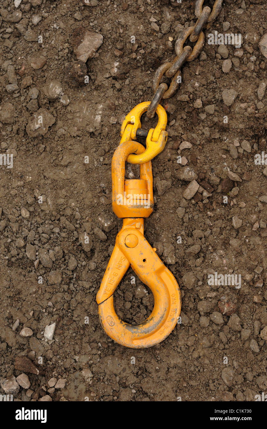 Heavy-Duty gelb Kranhaken Stockfoto