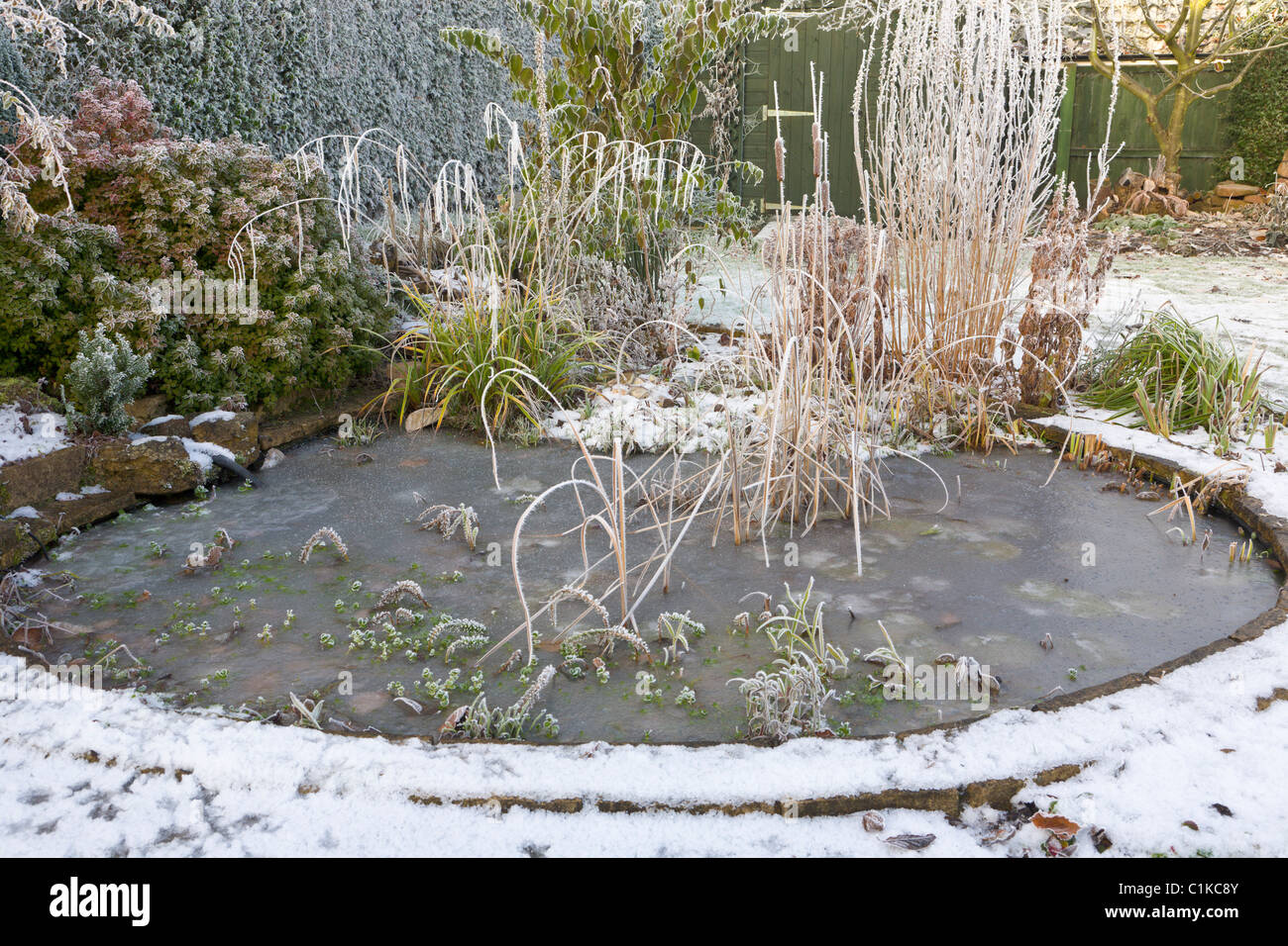 Garten Teich Winter Stockfotos und bilder Kaufen Alamy