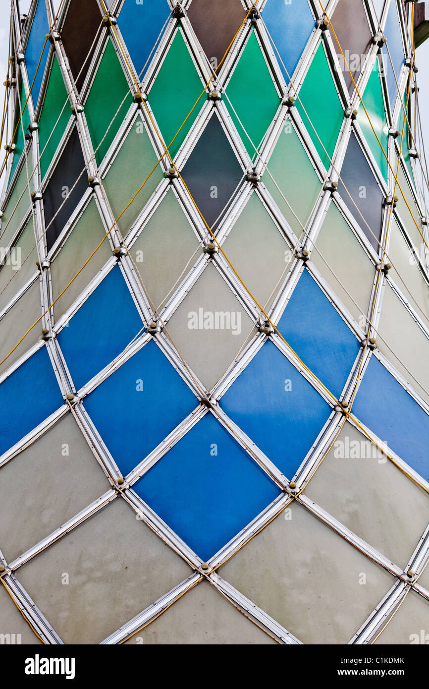 Diamant-Muster auf Turm, Miri, Sarawak. Stockfoto