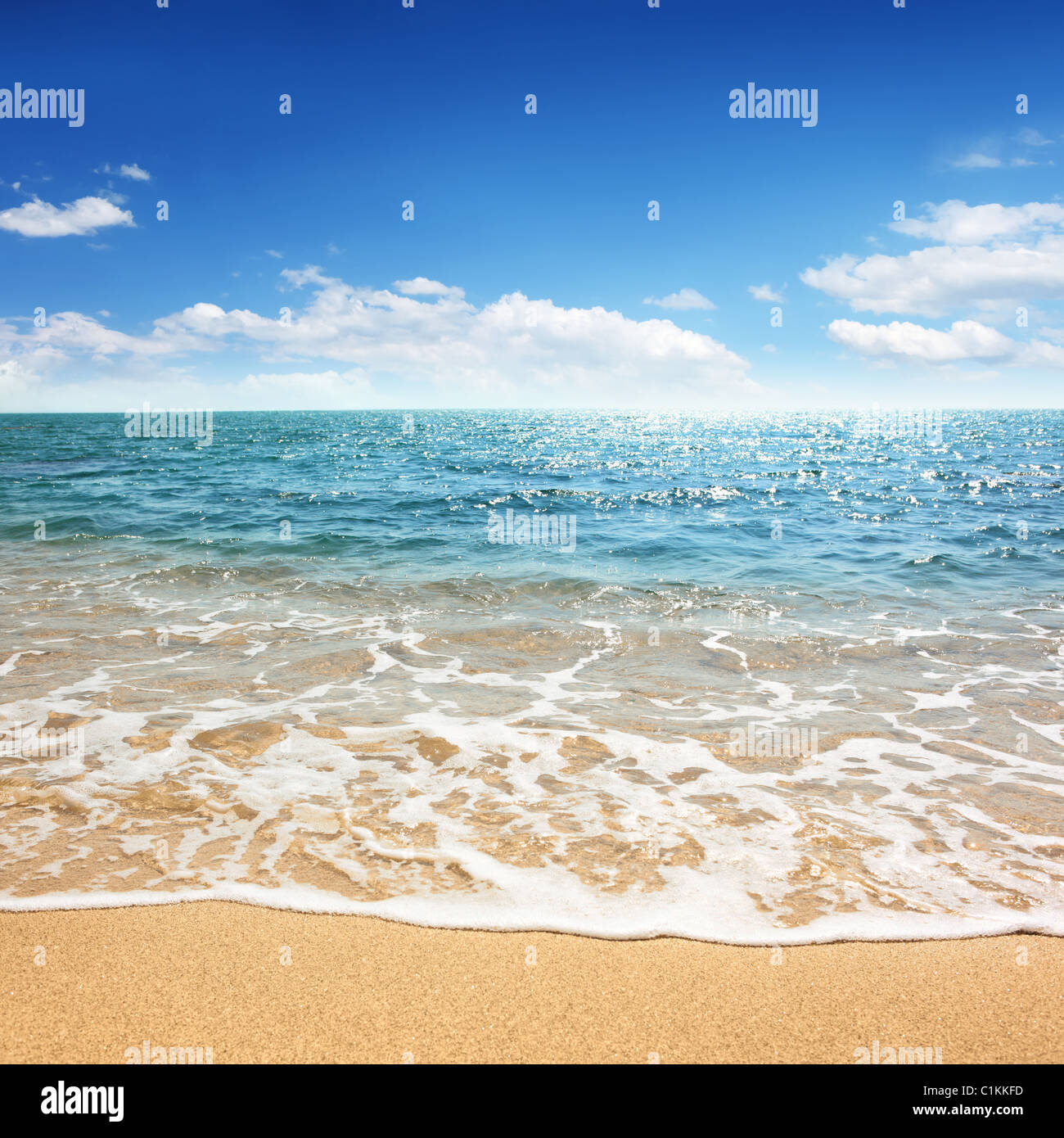 Strand und tropischen Meer als Hintergrund verwenden Stockfoto