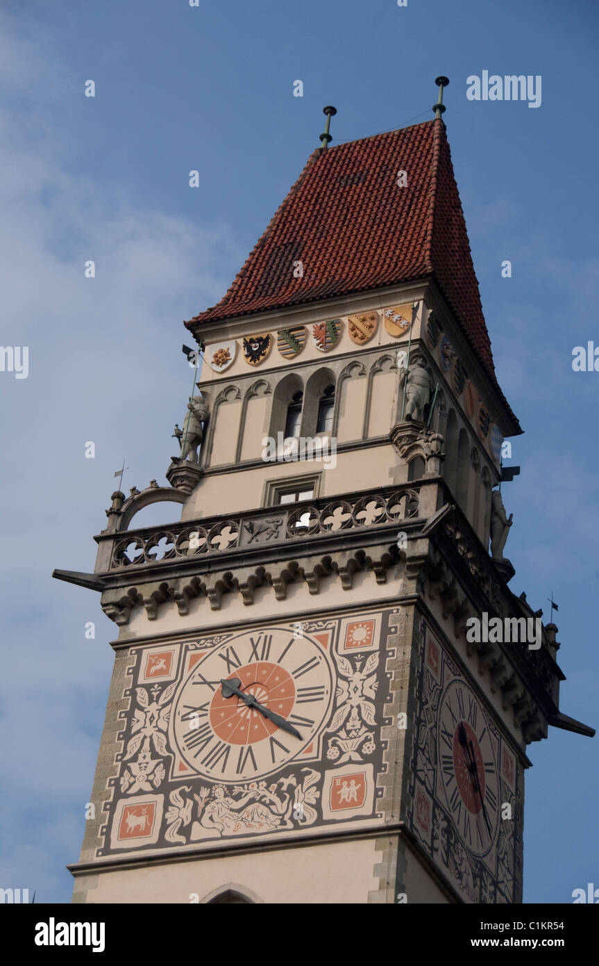 Deutschland, Bayern, Passau. 14. Jahrhundert gotische alte Rathaus Uhrturm. Stockfoto