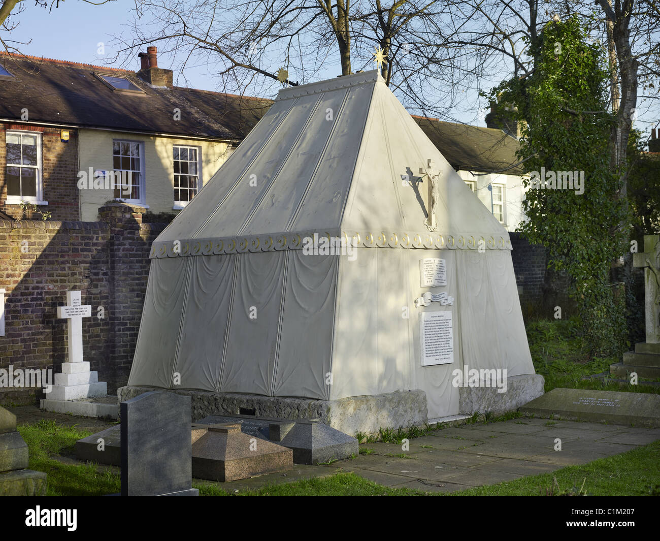Grab in Form von einem arabischen Beduinen-Zelt, errichtet von seiner Witwe Isabel von britischen Forscher Sir Richard Burton 1821-1890 Stockfoto