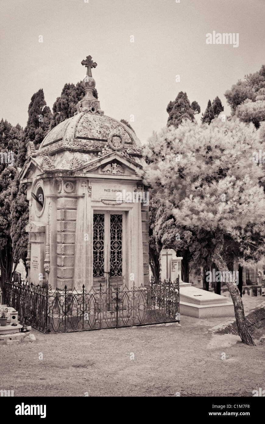 Schmerzensmutter Friedhof - Malta Stockfoto