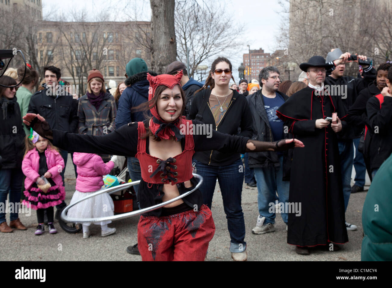 Frühlingsfest, bösen Geist von Le Nain Rouge aus Detroit zu verbannen Stockfoto