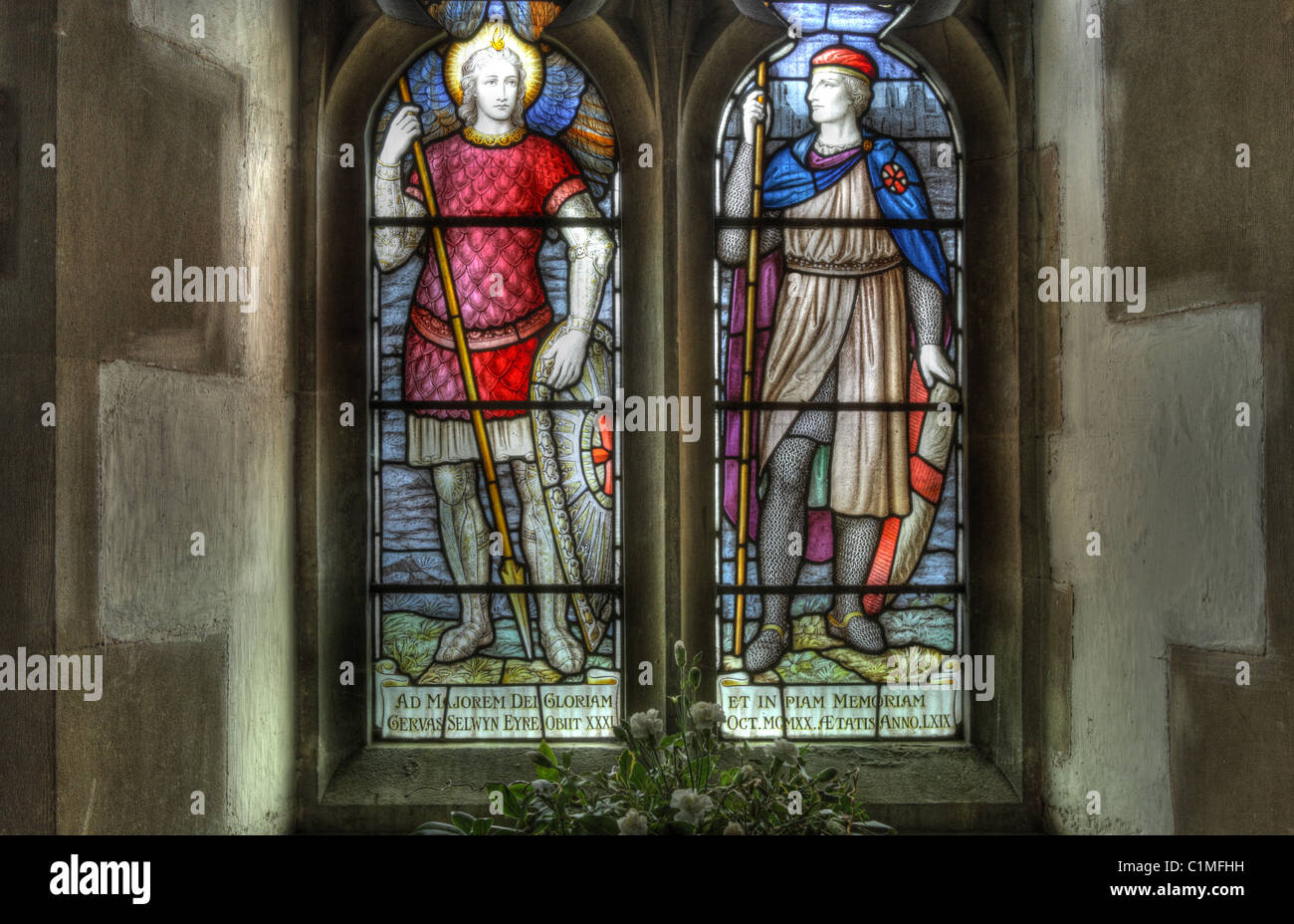 Nachtfenster aus dem Templer. St Mary the Virgin Church, St Briavels, Forest of Dean, Großbritannien. Stockfoto