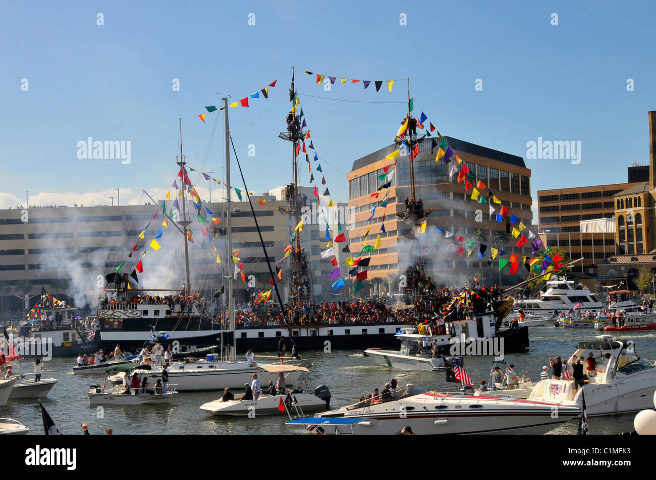 Gasparilla Piraten Boot während Festival Tampa Florida Hillsborough River Stockfoto