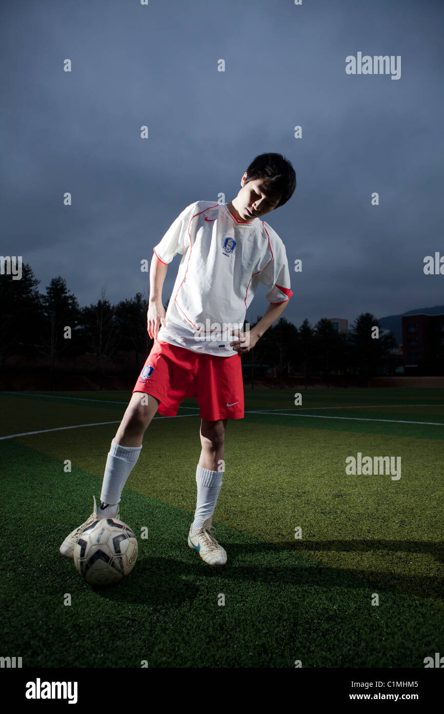 Fußballer mit koreanischen Nationalmannschaft Trikot in Chugju, Chungbuk, Korea Stockfoto