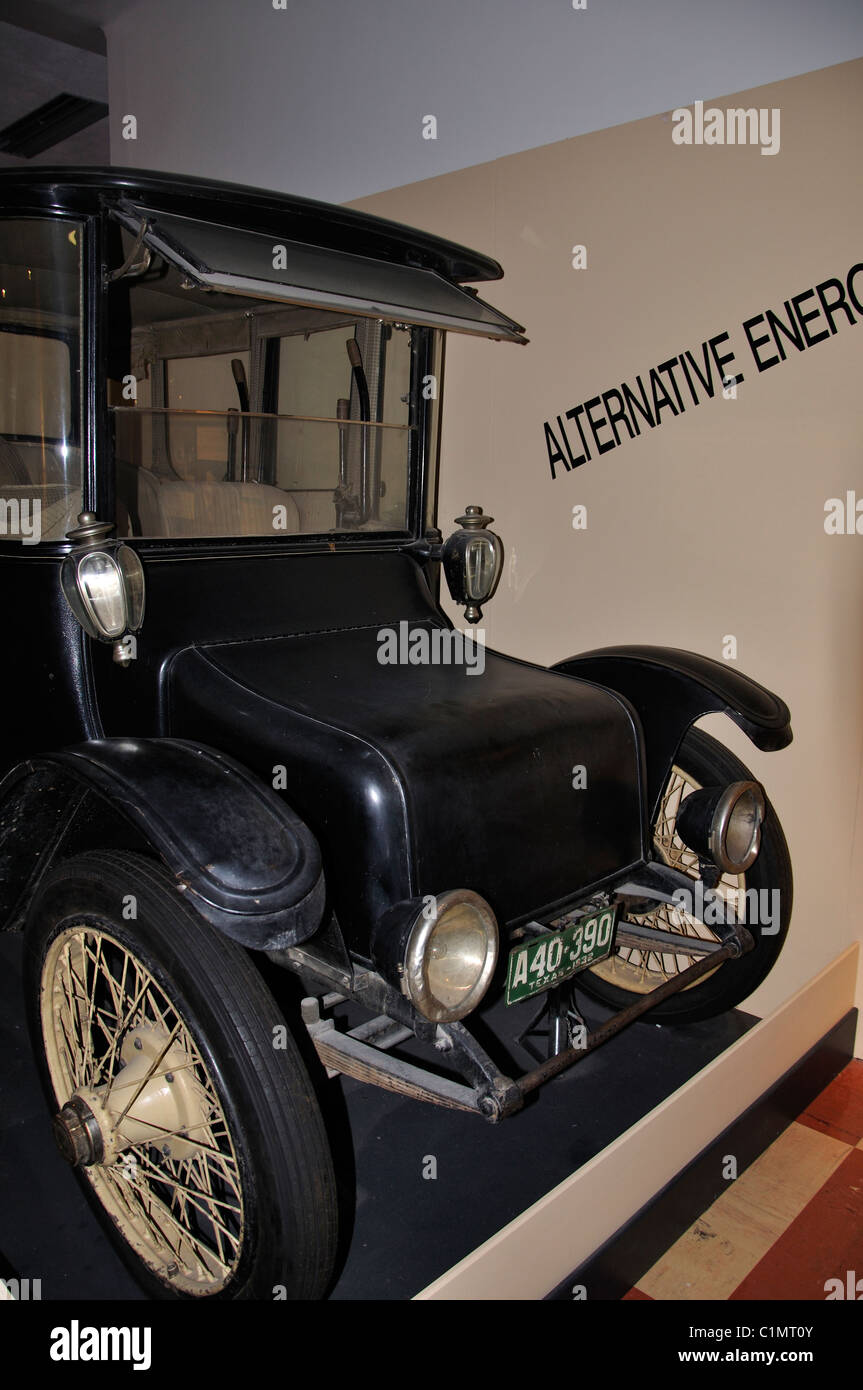 1916 Detroit Electric Brougham Oldtimer im Museum, Amarillo, Texas, USA Stockfoto