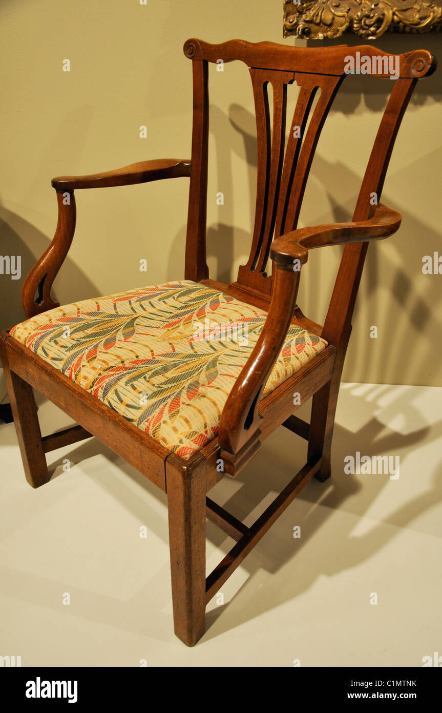 Chippendale stuhl -Fotos und -Bildmaterial in hoher Auflösung – Alamy