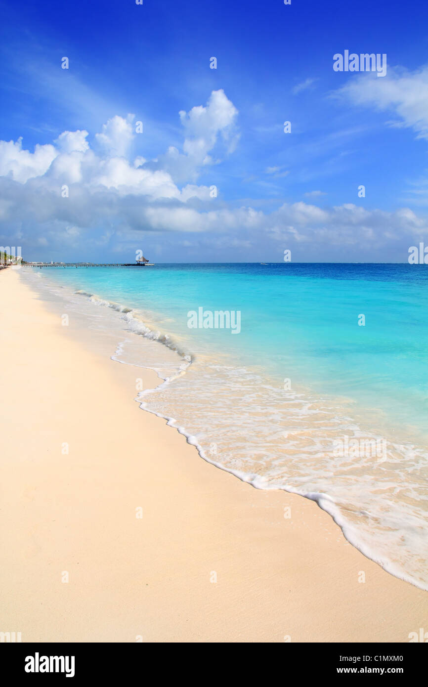 Karibischen Türkis Tropenstrand blauen Himmel Mayan Riviera-Mexiko Stockfoto