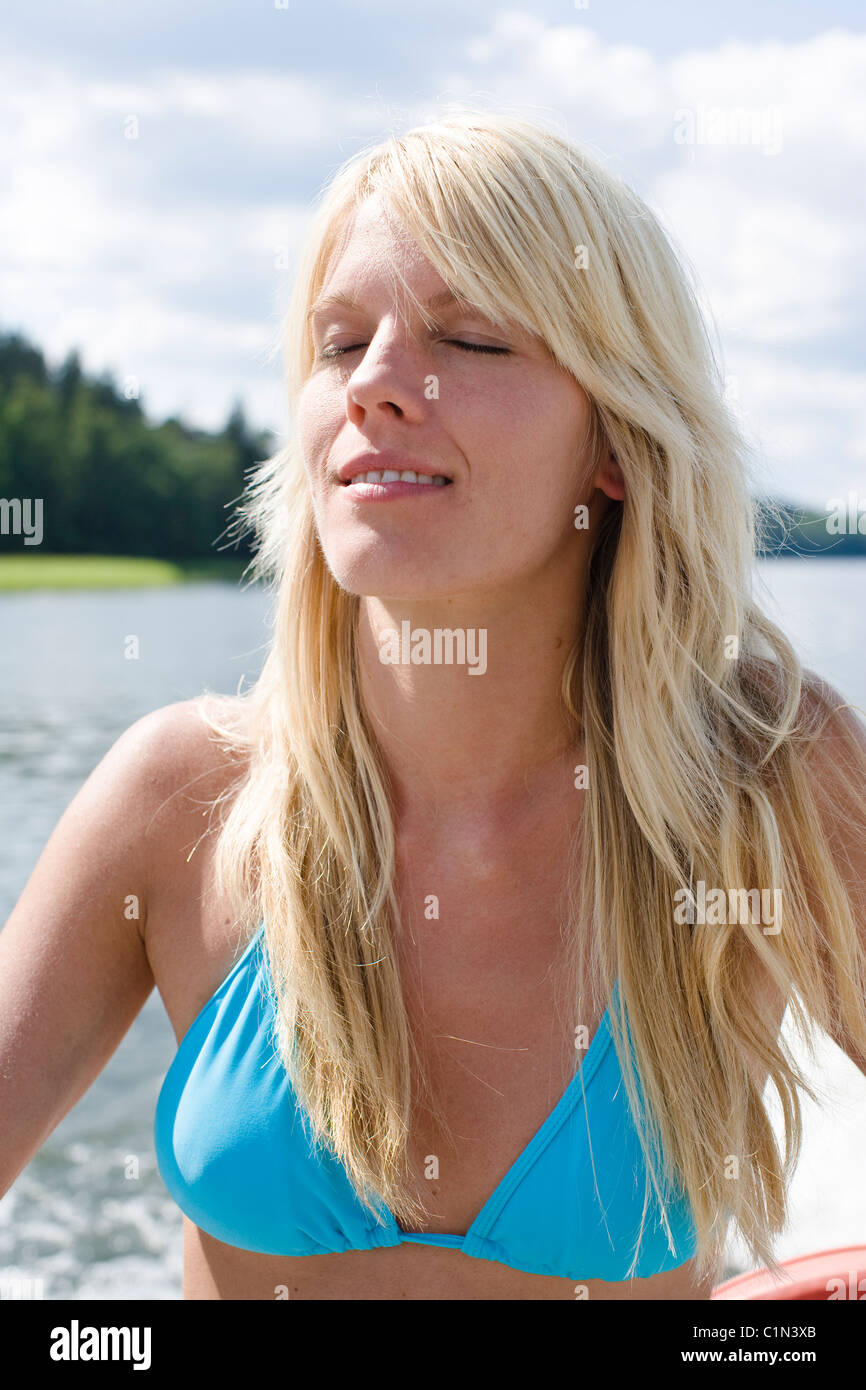 Blonde Frau Am Meer Blonde Frau Am Meer