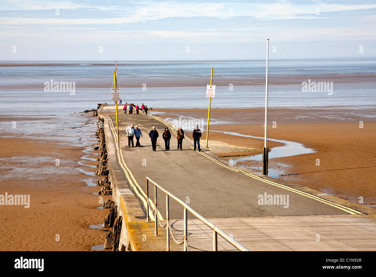 Burnham auf Meer Steg und den Start Rampe mit Passanten Somerset uk Stockfoto