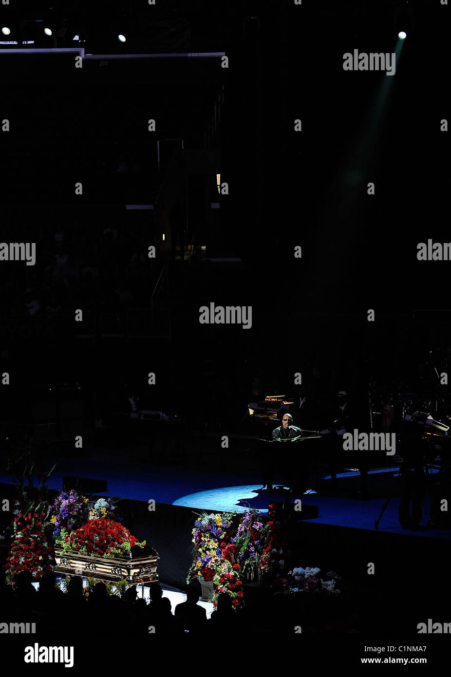 Stevie Wonder die Trauerfeier für den King of Pop, Michael Jackson im Staples Center Los Angeles, Kalifornien- Stockfoto