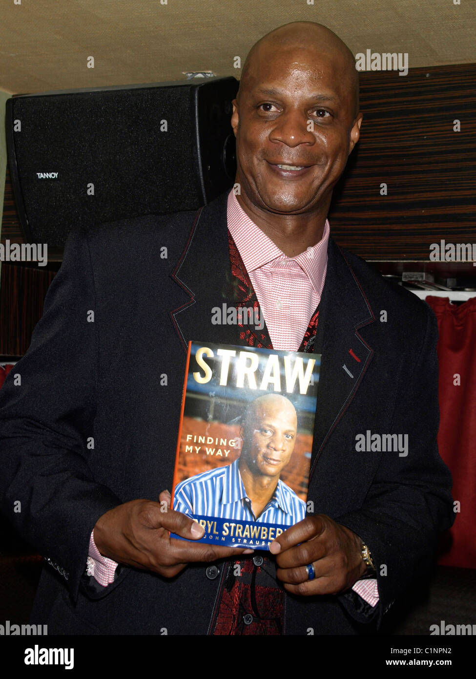 Legendären Baseballspieler Darryl Strawberry auf seiner VIP-Buch-Release-Party am Hawaiian Tropic Zone New York City, USA - 07.07.09 Stockfoto