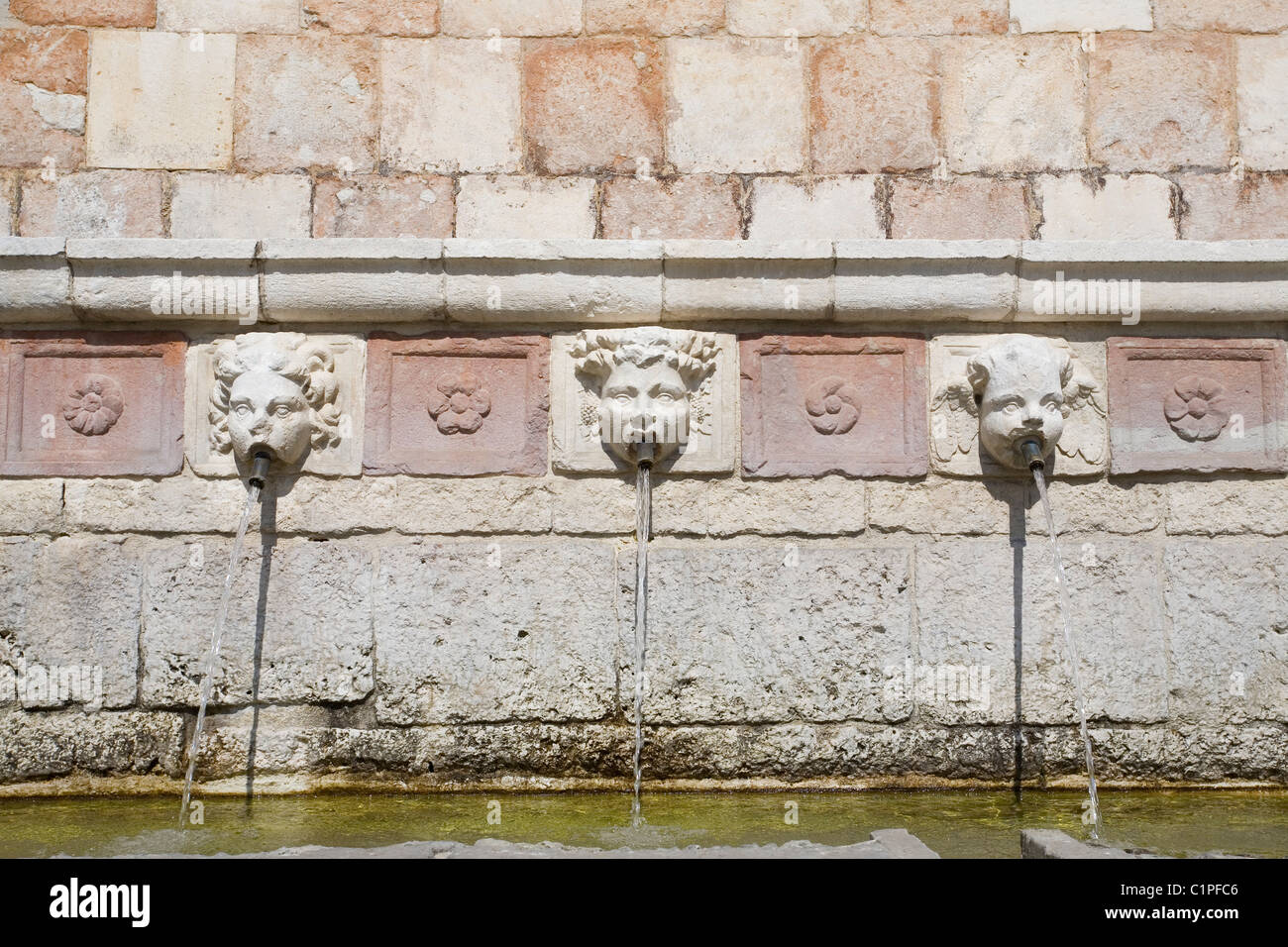 Italien, Abruzzen, l ' Aquila, Fontana Delle 99 Cannelle Stockfoto
