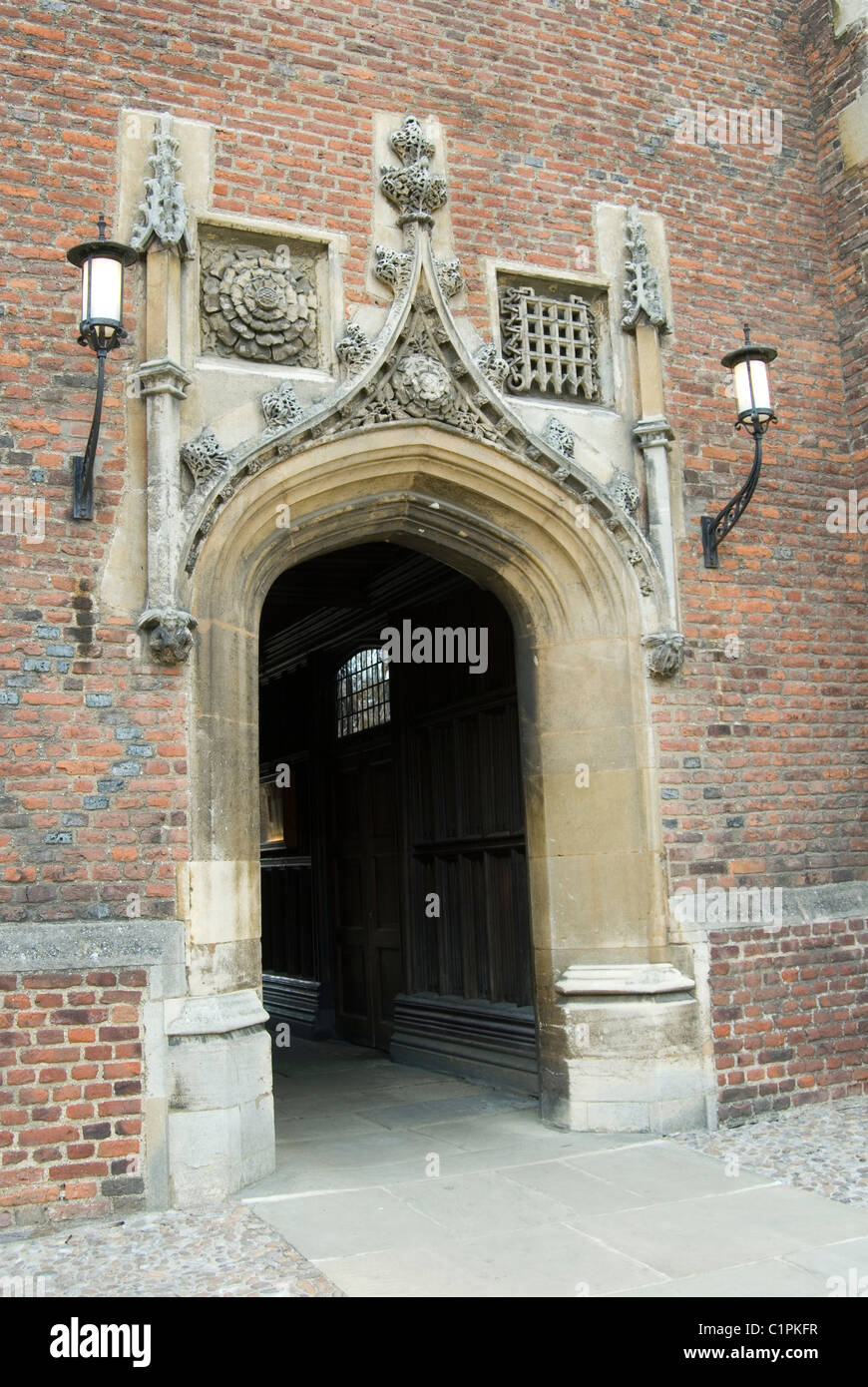 England, Cambridge, St. John's College, Kapelle Eingang Stockfoto