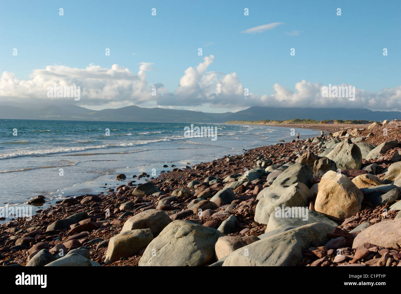 Republik von Irland, Iveragh-Halbinsel, Felsen an der Küste Stockfoto